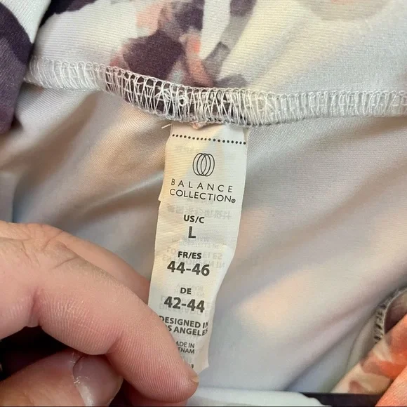 Balance Collection Leggings - Picture 4 of 4